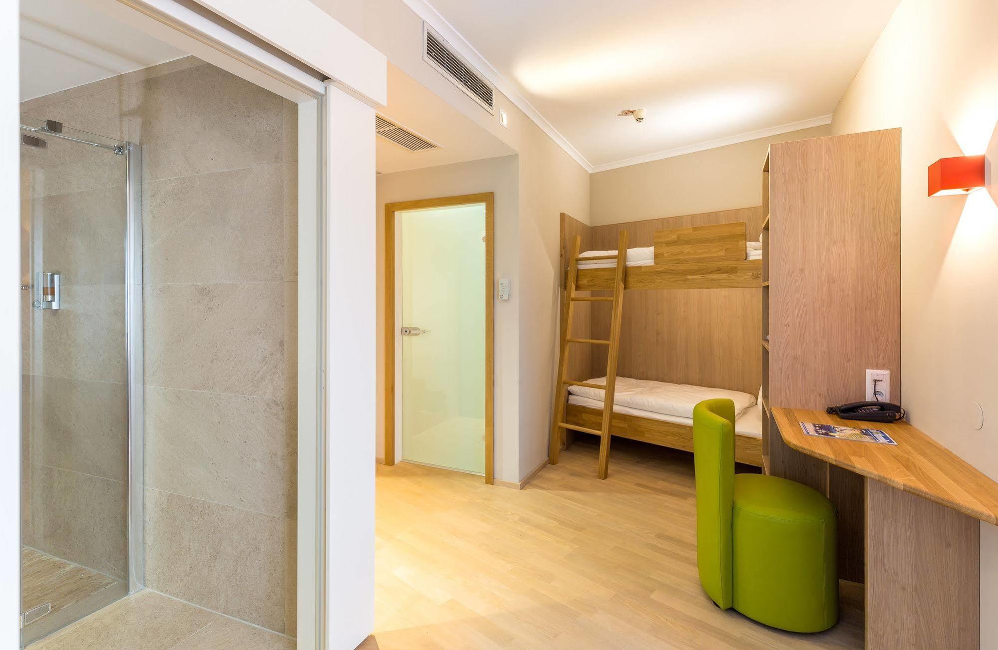 All In Red Thermenhotel Lutzmannsburg Luaran gambar