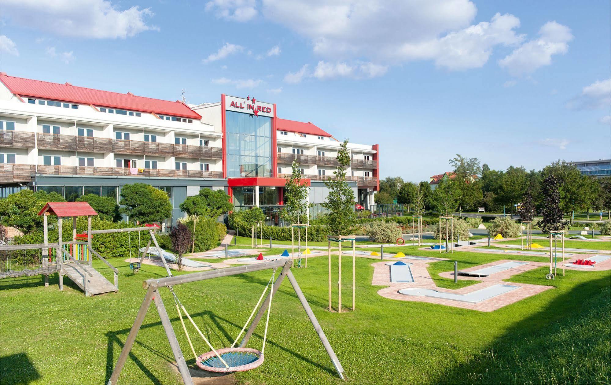 All In Red Thermenhotel Lutzmannsburg Luaran gambar